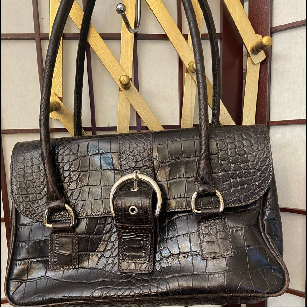 Appleseed's chocolate genuine leather satchel shoulder bag in EUC! Made in Italy